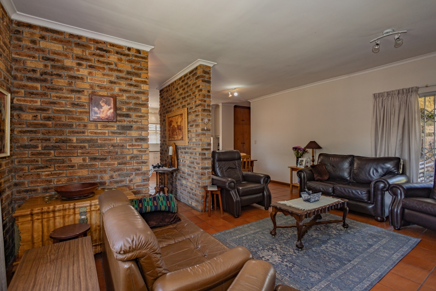 4 Bedroom Property for Sale in Amandelrug Western Cape